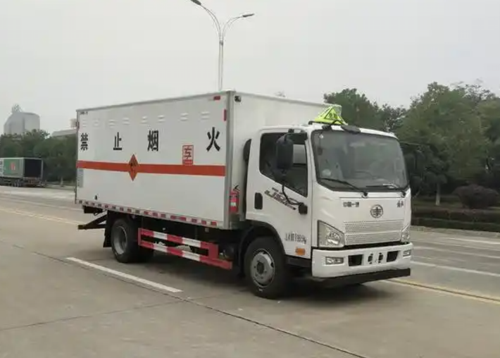 泰山爆破器材运输车可以上高速吗？